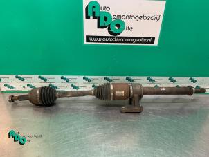 Used Front drive shaft, right Dodge Caliber 1.8 16V Price € 65,00 Margin scheme offered by Autodemontagebedrijf Otte