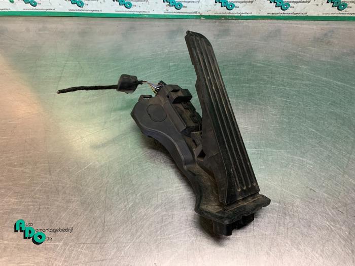 Begagnade Gaspedalsensor Volkswagen Golf V (1K1) 1.4 FSI 16V Pris € 25,00 Marginaltabell erbjuds av Autodemontagebedrijf Otte