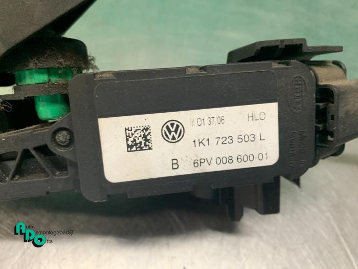 Throttle pedal position sensor Audi A3 Sportback 2.0 TDI DPF