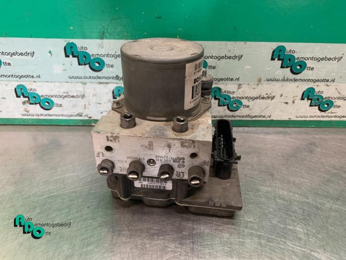 Gebrauchte ABS Pumpe Fiat Bravo (198A) 1.9 JTD 16V Multijet 150 Preis € 75,00 Margenregelung angeboten von Autodemontagebedrijf Otte