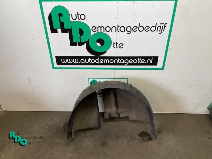 Używane Nadkole Audi A2 (8Z0) 1.4 16V Cena € 25,00 Procedura marży oferowane przez Autodemontagebedrijf Otte