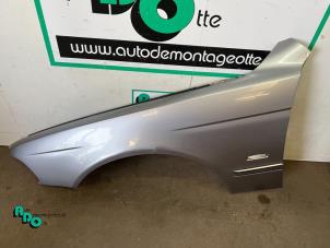 Used Front wing, left BMW 5 serie (E39) 523i 24V Price € 40,00 Margin scheme offered by Autodemontagebedrijf Otte