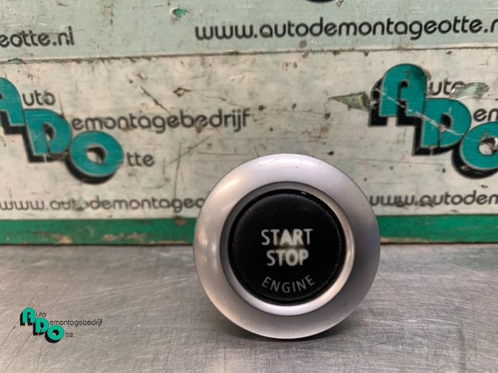 Usagé Commande start/stop BMW 1 serie (E87/87N) 116i 1.6 16V Prix € 10,00 Règlement à la marge proposé par Autodemontagebedrijf Otte
