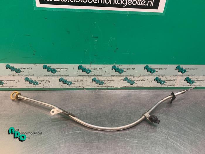 Gebrauchte Ölmessstab Fiat Bravo (198A) 1.9 JTD 16V Multijet 150 Preis € 15,00 Margenregelung angeboten von Autodemontagebedrijf Otte