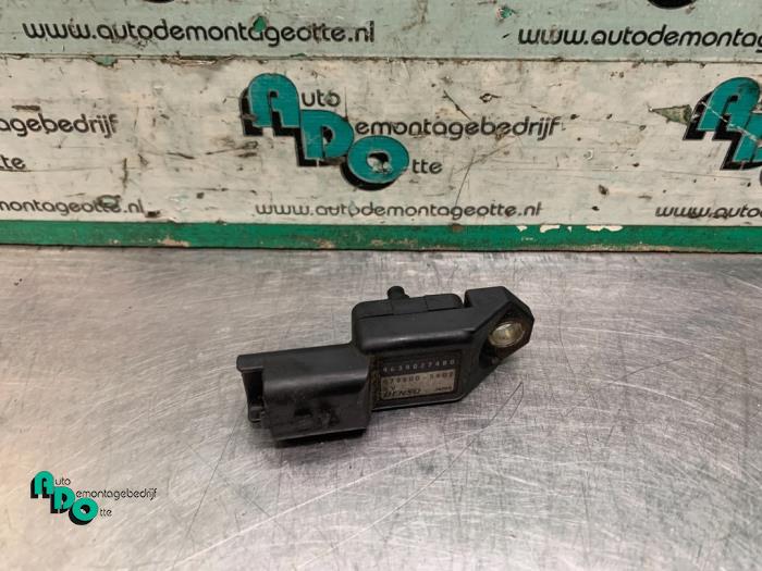 Begagnade MAP-sensor (insugsrör) Volvo V50 (MW) 2.0 D 16V Pris € 20,00 Marginaltabell erbjuds av Autodemontagebedrijf Otte