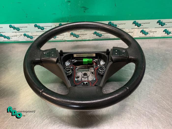 Usagé Volant Volvo V50 (MW) 2.0 D 16V Prix € 40,00 Règlement à la marge proposé par Autodemontagebedrijf Otte