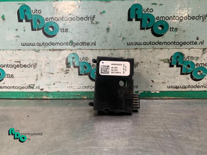 Begagnade Styrvinkelsensor Volkswagen Caddy III (2KA,2KH,2CA,2CH) 2.0 SDI Pris € 15,00 Marginaltabell erbjuds av Autodemontagebedrijf Otte