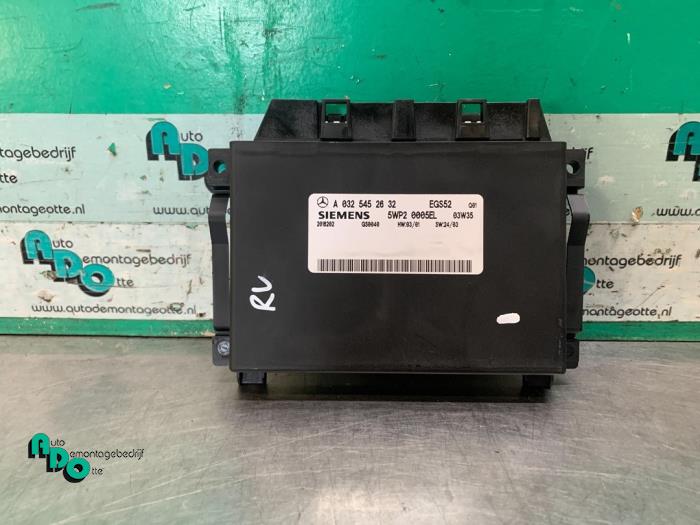 Usados Módulo PDC Mercedes E Combi (S211) 3.2 E-320 CDI 24V Precio € 25,00 Norma de margen ofrecido por Autodemontagebedrijf Otte