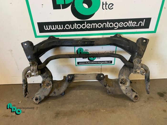 Used Subframe Mercedes E Combi (S211) 3.2 E-320 CDI 24V Price € 100,00 Margin scheme offered by Autodemontagebedrijf Otte