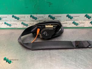 Gebrauchte Sicherheitsgurt rechts vorne Peugeot 206 CC (2D) 2.0 16V Preis € 25,00 Margenregelung angeboten von Autodemontagebedrijf Otte