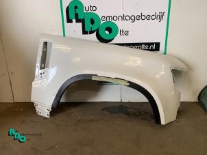 Used Front wing, right Landrover Defender Price € 200,00 Margin scheme offered by Autodemontagebedrijf Otte