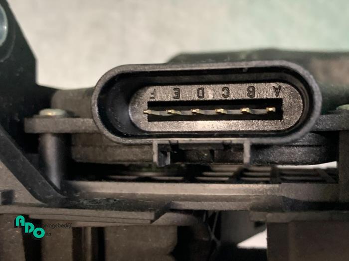 Gaspedalposition Sensor van een Lancia Ypsilon (843) 1.2 16V 2006
