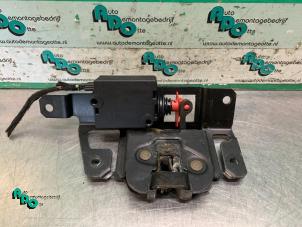 Used Tailgate lock mechanism BMW 3 serie Compact (E46/5) 316ti 16V Price € 25,00 Margin scheme offered by Autodemontagebedrijf Otte