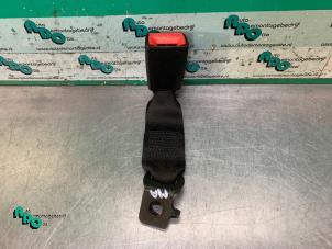 Used Rear seatbelt buckle, centre BMW 3 serie Compact (E46/5) 316ti 16V Price € 15,00 Margin scheme offered by Autodemontagebedrijf Otte