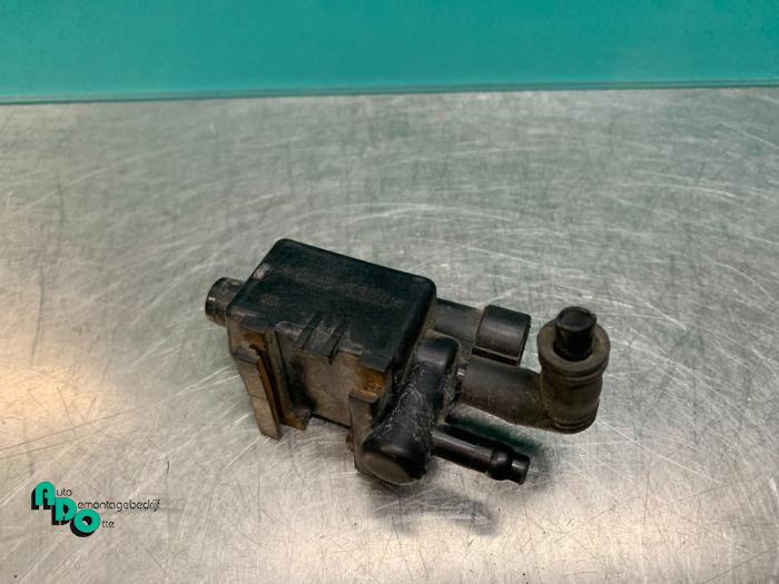 Vacuum valve from a Chevrolet Kalos (SF48) 1.4 16V 2007