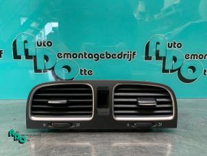 Used Dashboard vent Volkswagen Golf VI (5K1) 1.6 TDI 16V Price € 20,00 Margin scheme offered by Autodemontagebedrijf Otte