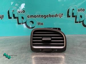 Used Dashboard vent Volkswagen Golf VI (5K1) 1.6 TDI 16V Price € 15,00 Margin scheme offered by Autodemontagebedrijf Otte