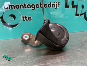 Used Horn Volkswagen Golf VI (5K1) 1.6 TDI 16V Price € 10,00 Margin scheme offered by Autodemontagebedrijf Otte