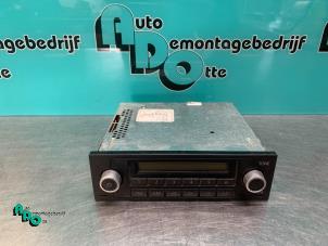 Usagé Radio Volkswagen Caddy Combi III (2KB,2KJ) 1.6 Prix € 25,00 Règlement à la marge proposé par Autodemontagebedrijf Otte