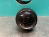 Gear stick knob from a Peugeot Partner (GC/GF/GG/GJ/GK), 2008 / 2018 1.6 HDI 90, Delivery, Diesel, 1.560cc, 66kW (90pk), FWD, DV6DTED; 9HF, 2013-03 / 2016-08 2012