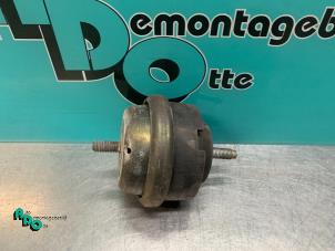 Used Engine mount Peugeot 206 CC (2D) 1.6 16V Price € 10,00 Margin scheme offered by Autodemontagebedrijf Otte