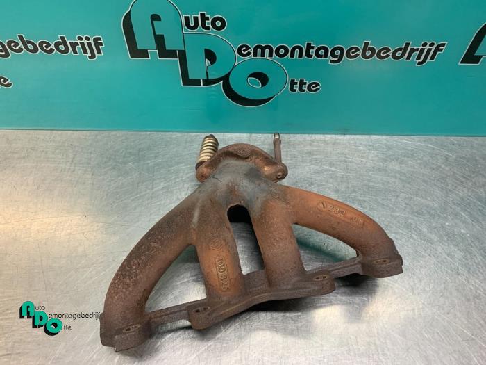 Gebrauchte Abgaskrümmer Renault Twingo II (CN) 1.2 Preis € 30,00 Margenregelung angeboten von Autodemontagebedrijf Otte