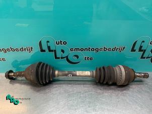 Used Front drive shaft, left Opel Astra H SW (L35) 1.6 16V Twinport Price € 20,00 Margin scheme offered by Autodemontagebedrijf Otte