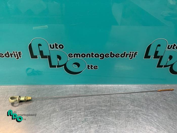 Gebrauchte Ölmessstab Peugeot Expert (G9) 1.6 HDi 90 Preis € 15,00 Margenregelung angeboten von Autodemontagebedrijf Otte