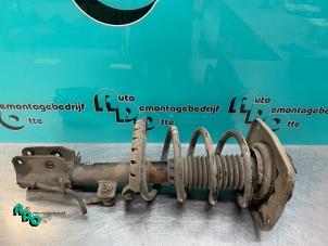 Used Front shock absorber rod, right Peugeot Expert (G9) 1.6 HDi 90 Price € 35,00 Margin scheme offered by Autodemontagebedrijf Otte