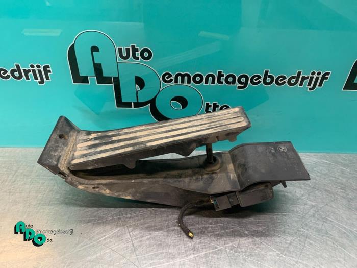 Throttle pedal position sensor BMW 3 serie 318i 16V 25916010 N46B20B