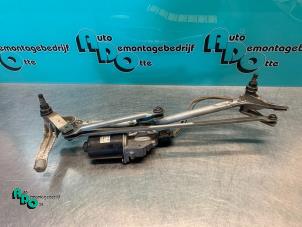 Used Wiper motor + mechanism BMW 3 serie (E90) 318i 16V Price € 35,00 Margin scheme offered by Autodemontagebedrijf Otte