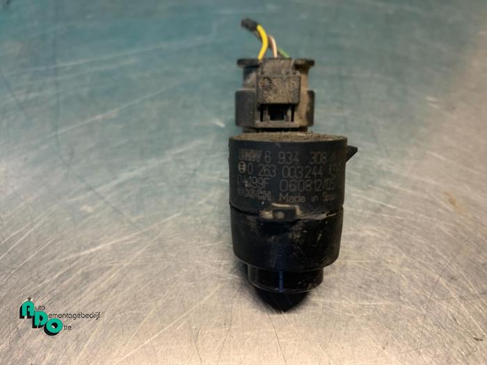 Usados Sensor PDC BMW 3 serie (E90) 318i 16V Precio € 20,00 Norma de margen ofrecido por Autodemontagebedrijf Otte