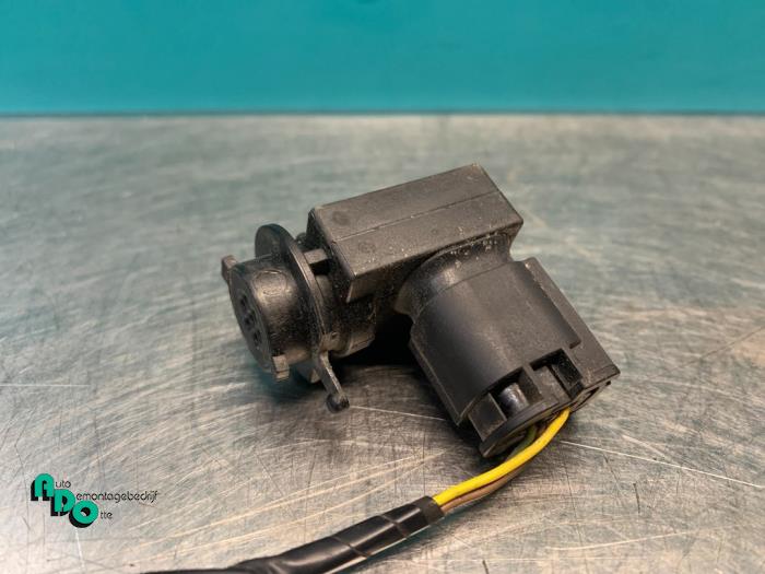 Outside temperature sensor BMW 3 serie 318i 16V 13242411