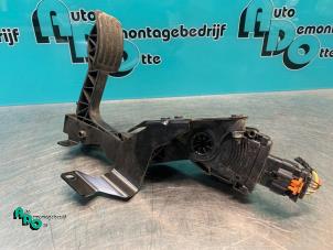 Gaspedalposition Sensor van een Peugeot Expert (G9) 1.6 HDi 90 2012