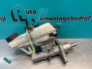Used Master cylinder Peugeot Expert (G9) 1.6 HDi 90 Price € 25,00 Margin scheme offered by Autodemontagebedrijf Otte