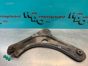 Used Front wishbone, left Citroen C2 (JM) 1.1 Price € 20,00 Margin scheme offered by Autodemontagebedrijf Otte