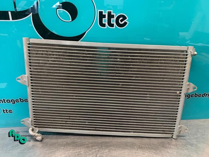 Usagé Condenseur de climatisation Seat Inca (6K9) 1.9 SDI Prix € 30,00 Règlement à la marge proposé par Autodemontagebedrijf Otte