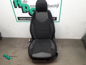 Used Seat, left Peugeot 308 (4A/C) 1.6 VTI 16V Price € 100,00 Margin scheme offered by Autodemontagebedrijf Otte