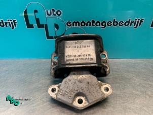 Used Engine mount Peugeot 308 (4A/C) 1.6 VTI 16V Price € 25,00 Margin scheme offered by Autodemontagebedrijf Otte