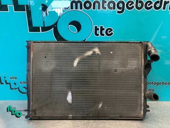 Usagé Radiateur Dacia Logan MCV I (KS) 1.5 dCi Prix € 35,00 Règlement à la marge proposé par Autodemontagebedrijf Otte