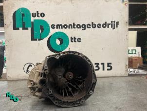 Used Gearbox Opel Movano (4A1; 4A2; 4B2; 4B3; 4C2; 4C3) 1.9 CDTI Price € 500,00 Margin scheme offered by Autodemontagebedrijf Otte