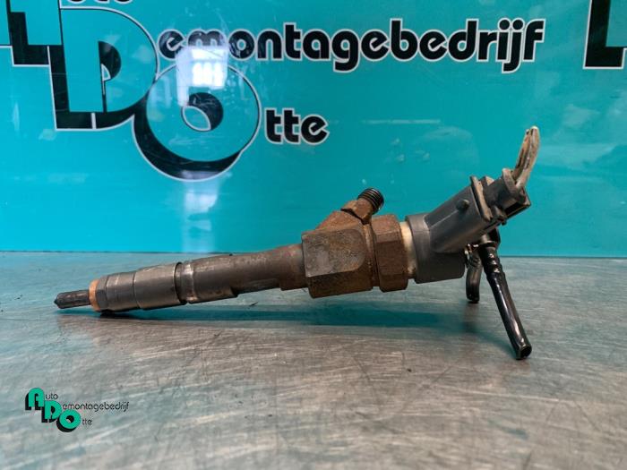 Usagé Injecteurs Opel Movano (4A1; 4A2; 4B2; 4B3; 4C2; 4C3) 1.9 CDTI Prix € 30,00 Règlement à la marge proposé par Autodemontagebedrijf Otte