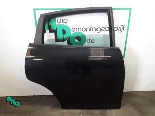 Używane Drzwi prawe tylne wersja 4-drzwiowa Seat Leon (1P1) 1.8 TSI 16V Cena € 100,00 Procedura marży oferowane przez Autodemontagebedrijf Otte