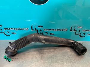 Used Air intake hose Seat Leon (1P1) 1.8 TSI 16V Price € 25,00 Margin scheme offered by Autodemontagebedrijf Otte