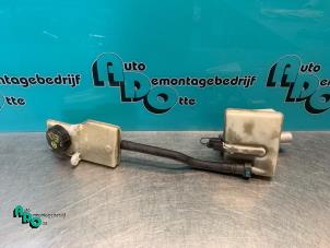 Used Master cylinder Ford S-Max (GBW) 2.3 16V Price € 25,00 Margin scheme offered by Autodemontagebedrijf Otte
