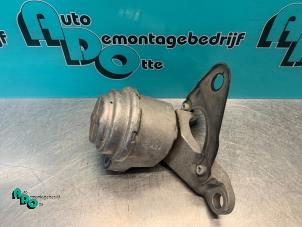 Used Gearbox mount Ford S-Max (GBW) 2.3 16V Price € 20,00 Margin scheme offered by Autodemontagebedrijf Otte