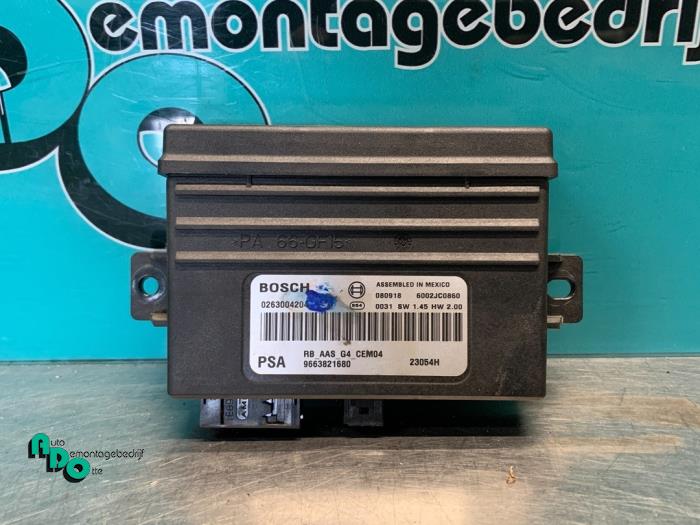 Begagnade PDC-modul Citroen C4 Grand Picasso (UA) 1.6 16V VTi Pris € 25,00 Marginaltabell erbjuds av Autodemontagebedrijf Otte