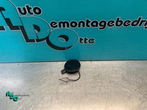 Used Towing eye cover, front Volkswagen Golf VII (AUA) 1.2 TSI 16V Price € 10,00 Margin scheme offered by Autodemontagebedrijf Otte