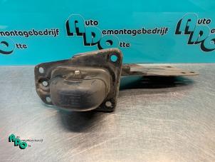 Used Rear wishbone, left Seat Leon (1P1) 2.0 TDI 16V FR Price € 20,00 Margin scheme offered by Autodemontagebedrijf Otte