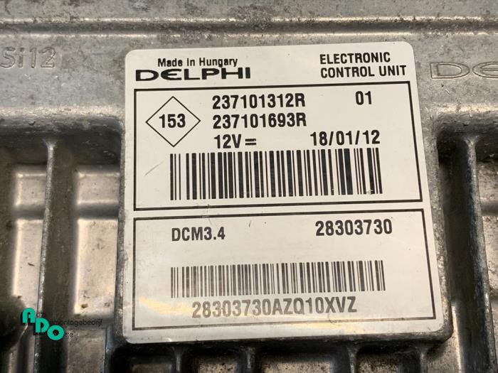 Serrure de contact + ordinateur d'un Renault Twingo II (CN) 1.5 dCi 90 FAP 2012